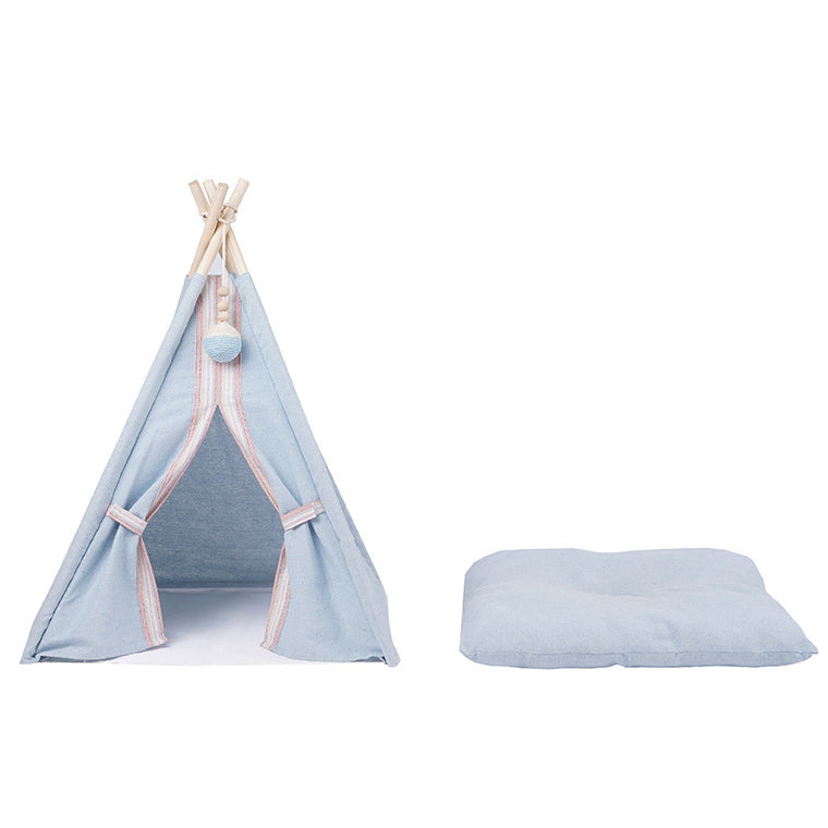 Nordic pet tent with soft mat