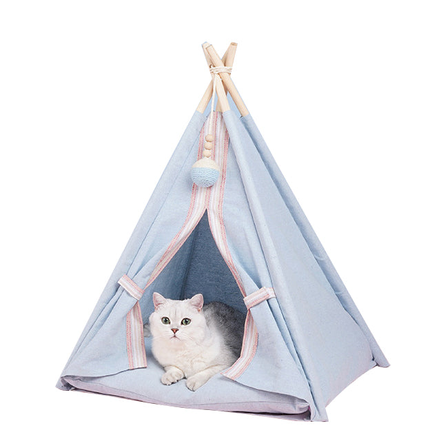 Nordic pet tent with soft mat