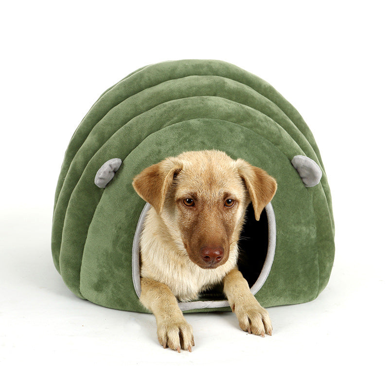 Caterpillar cat house with mat