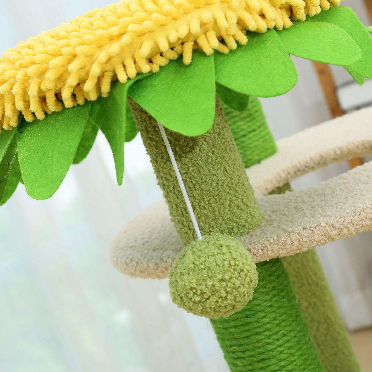 Sunflower and corn M size cat tree