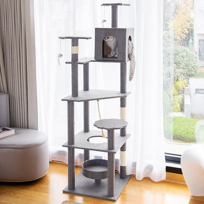 Multiple-level large cat tree with post and platform