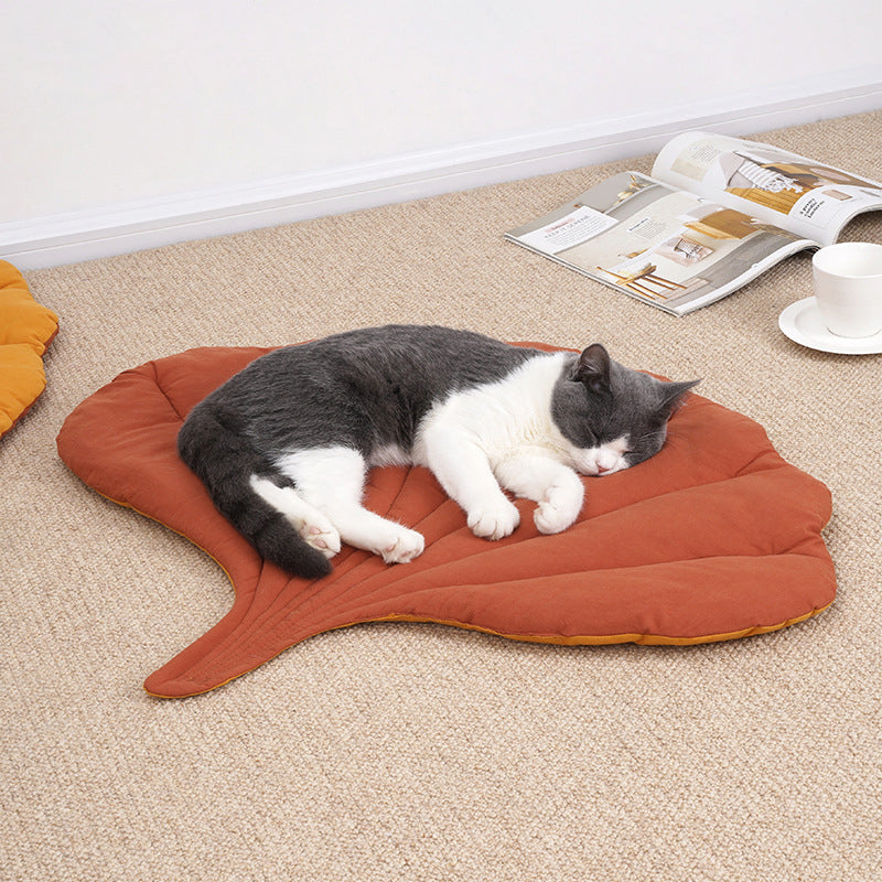 Soft leaf pet mat