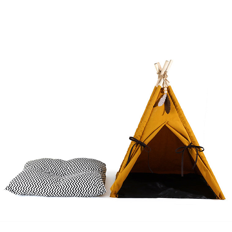 Scandi pet tent with leaf toy