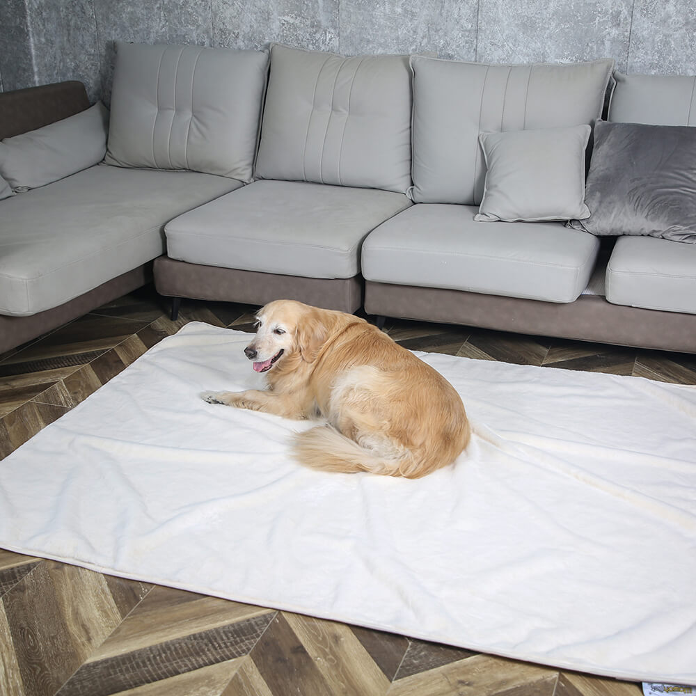 white waterproof blanket 108